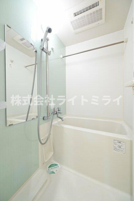 バス・シャワールーム　?