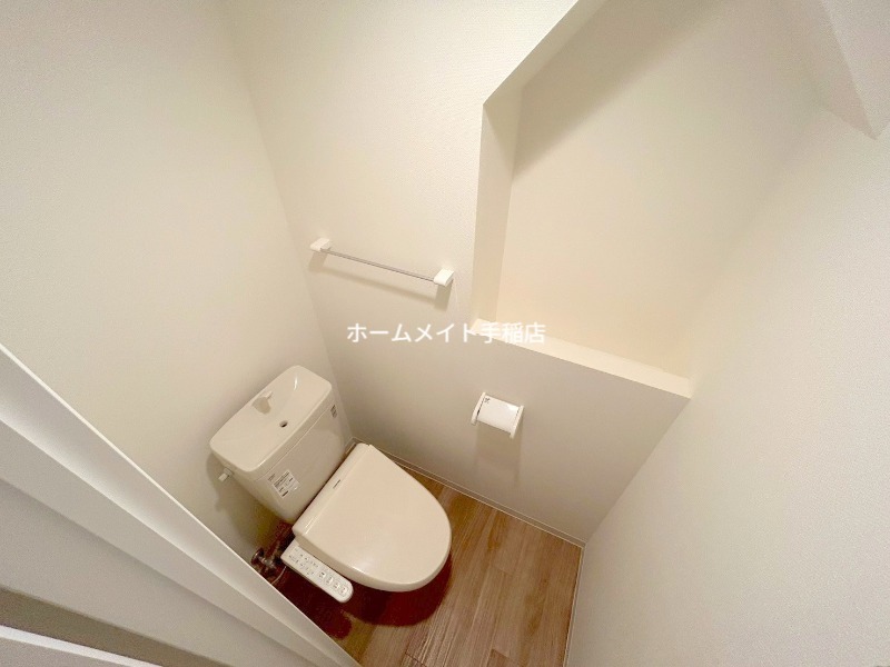 トイレ　ウォシュレット付きで快適な環境です♪