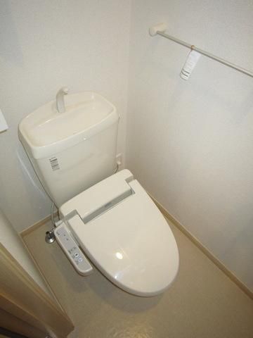 トイレ　ウォシュレット有