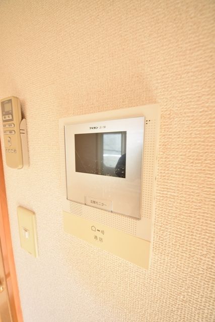 その他設備　安心のモニター付きインターフォンです