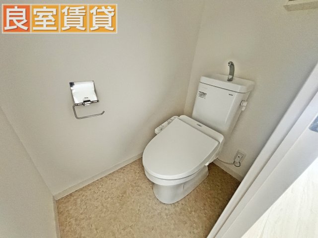 トイレ　※このお写真は同物件の別のお部屋のお写真です。現状優先