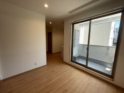 ＪＲ宇野線 大元駅 徒歩15分 3階建 新築の居間写真