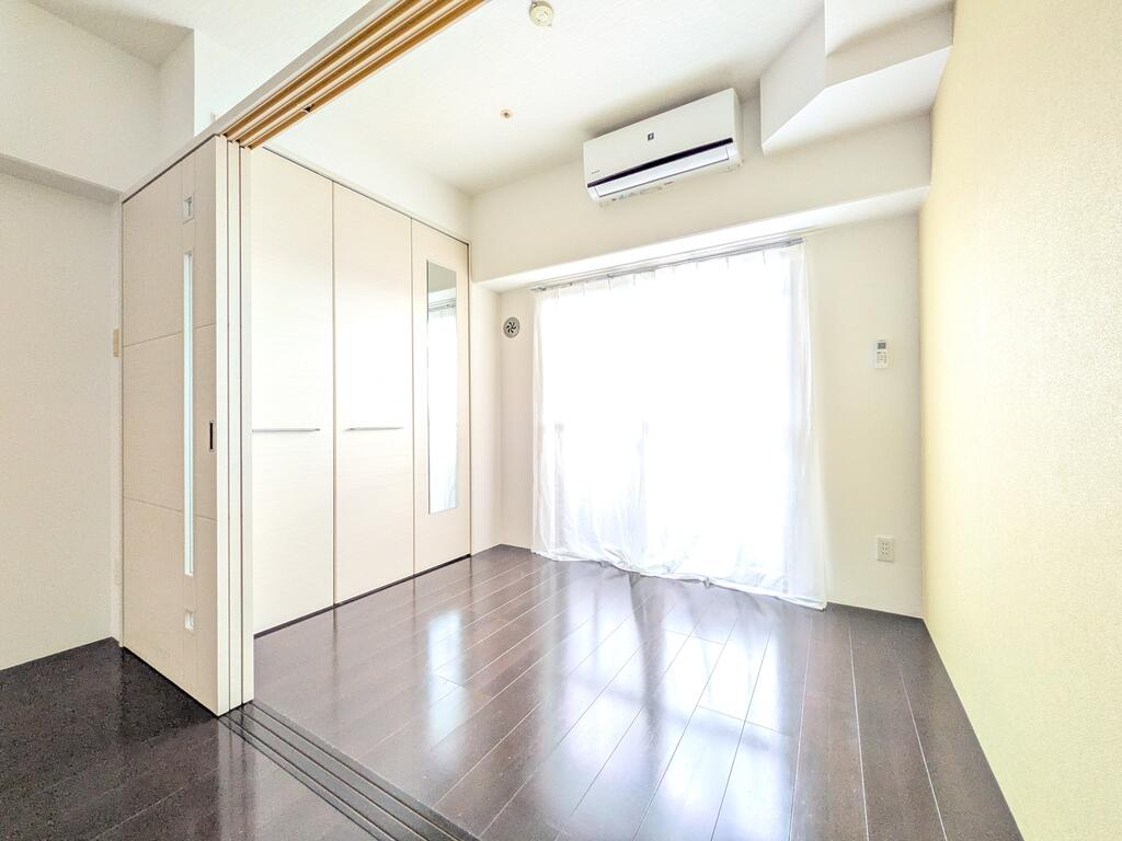 その他部屋・スペース　★明るい居室☆引き戸があり分けての使用も可能です(^▽^)★