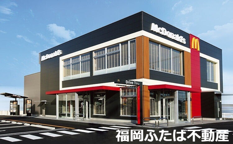 飲食店　マクドナルド桜ヶ丘店（飲食店）まで611m