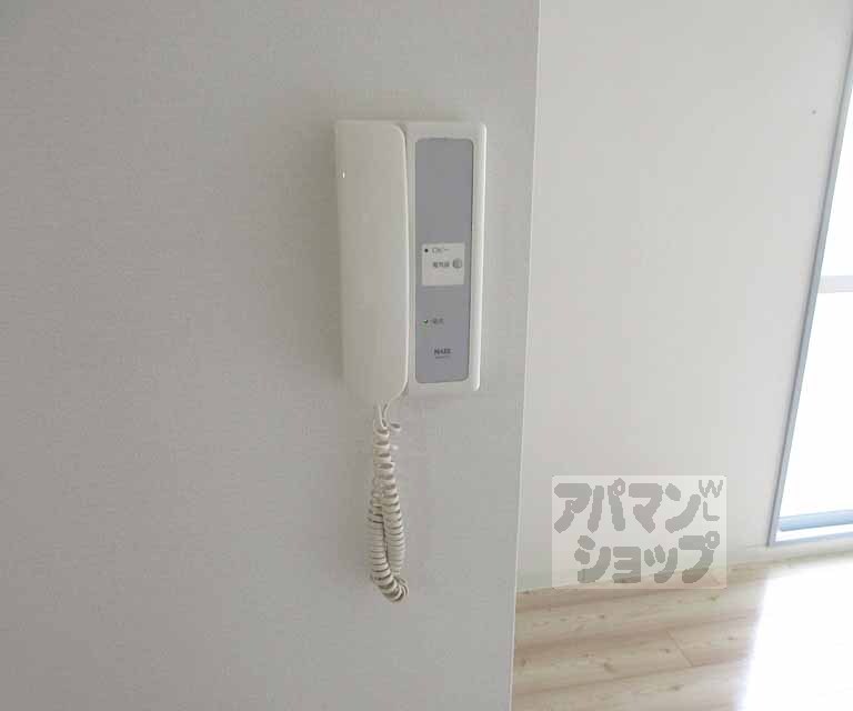 セキュリティ　電話型インターホンです