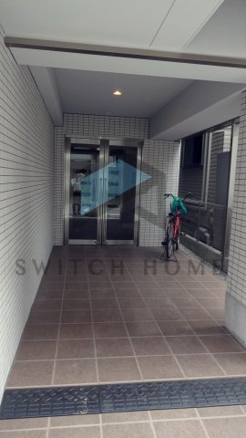エントランス　建物の内部です