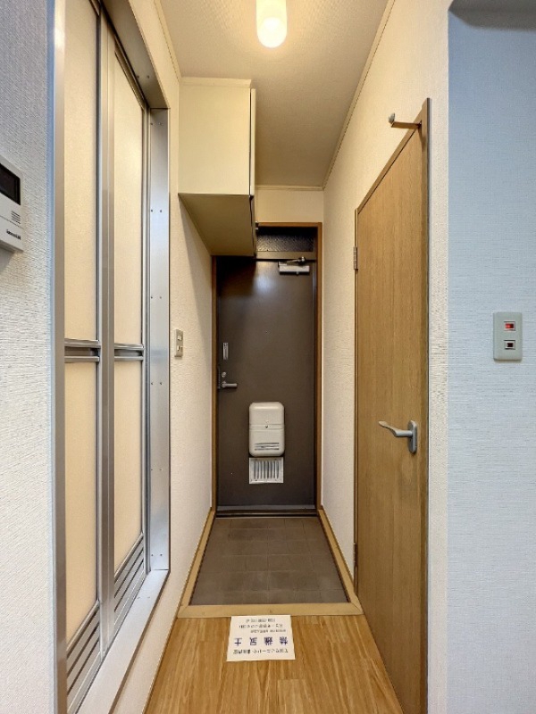 玄関　参考写真