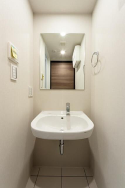 洗面設備　※写真は同タイプ住戸です。?