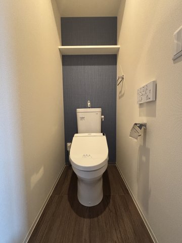 トイレ　※写真は801号室です。(イメージ写真) ※現況を優先いたし