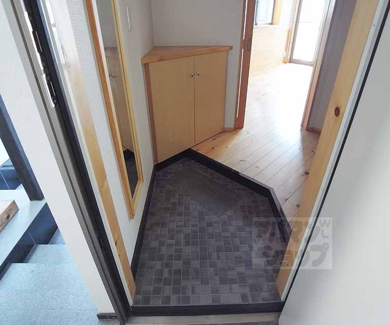 玄関　玄関です。