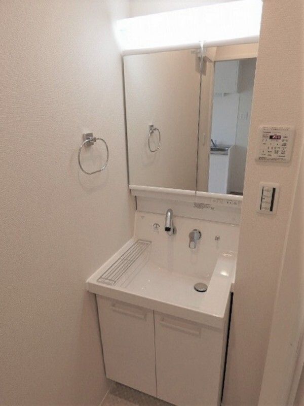 洗面設備　☆嬉しい独立洗面台☆