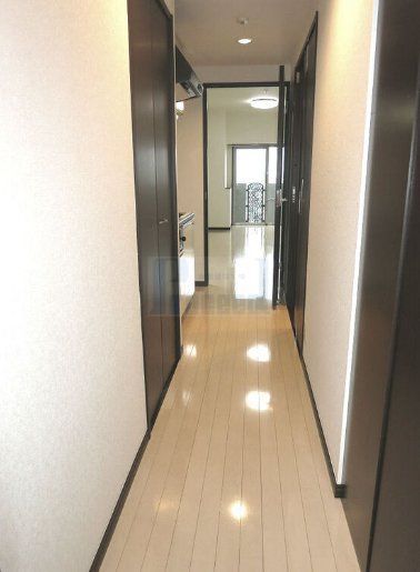 玄関　広々とした玄関部分