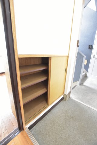 玄関　別号室の画像です。ご参考下さい