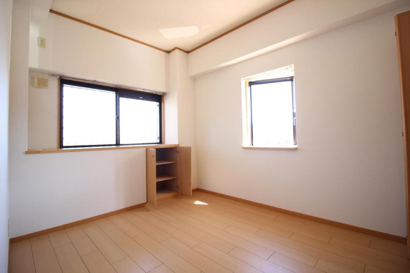 その他　北側洋室6帖