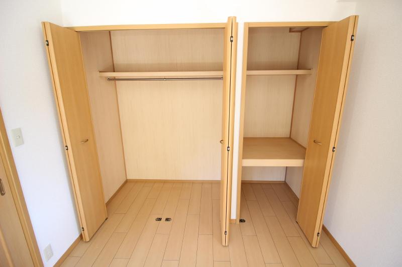 収納　南側洋室6帖にある収納