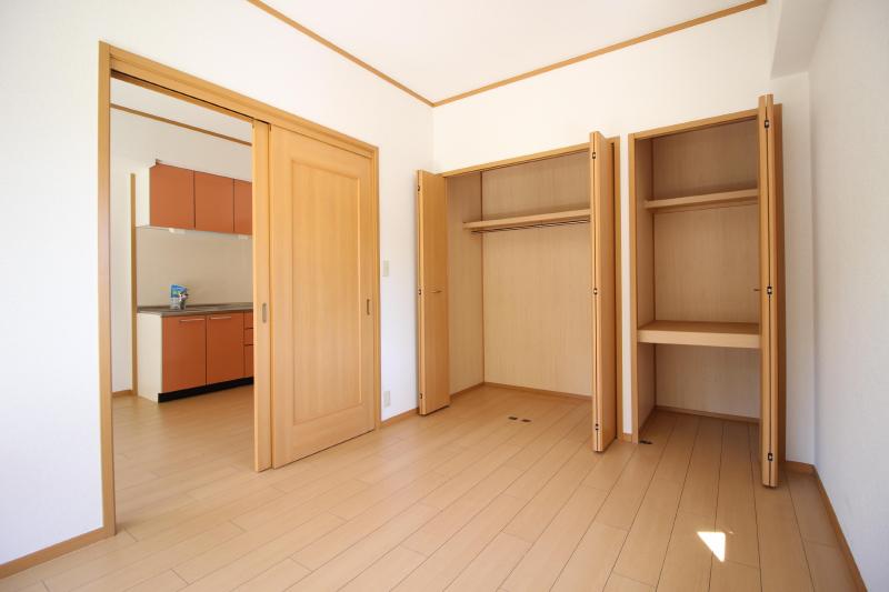 その他部屋・スペース　南側洋室6帖