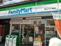 コンビニ　ファミリーマート 駒込六丁目店（コンビニ）まで185m