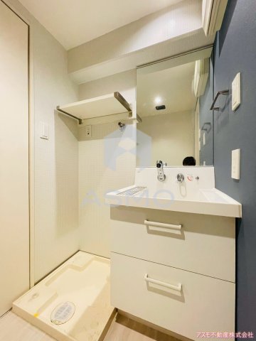 洗面設備　同マンション別部屋　参考写真