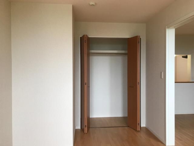 収納　南洋室クローゼット
