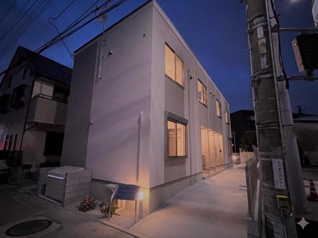 建物外観　外観写真（夜）