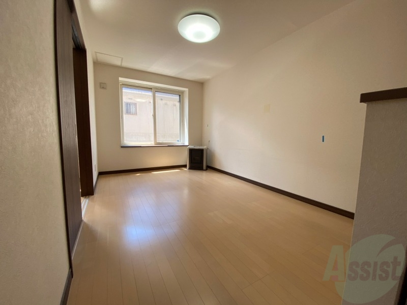 居室・リビング　明るいお部屋は気持ちよく過ごせそうですね。