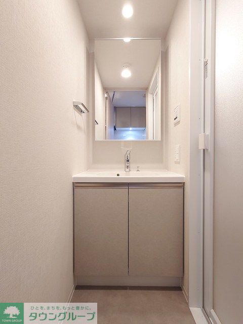 洗面設備　※写真は同タイプ住戸です。