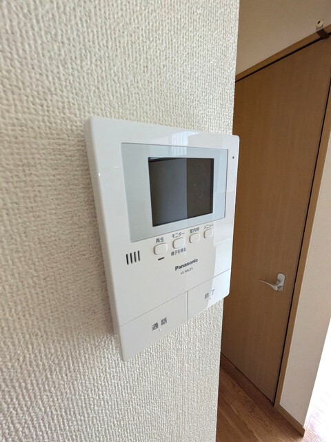 セキュリティ　モニター付きドアホン