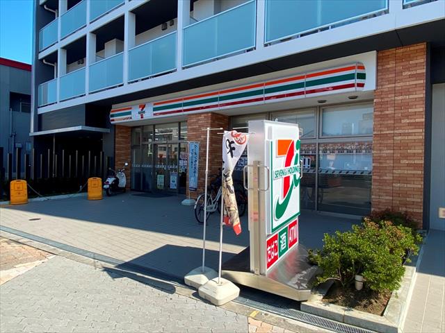 コンビニ　セブンイレブン（コンビニ）まで2505m