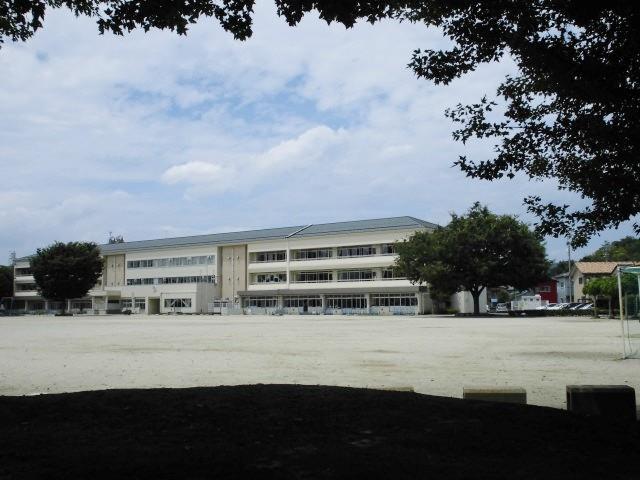 小学校　足利市立南小学校（小学校）まで2000m