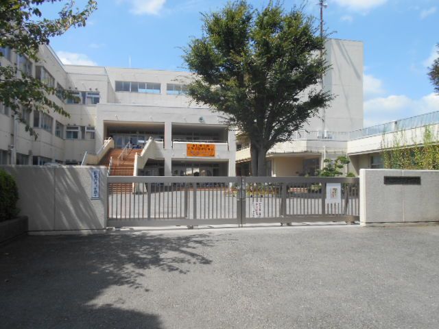 小学校　海老名市立今泉小学校（小学校）まで2506m