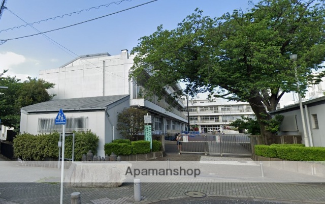 小学校　横浜市立西前小学校（小学校）まで306m
