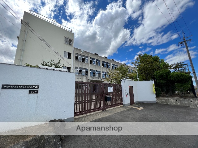 中学校　東大阪市立義務教育学校　池島学園　後期課程校舎（中学校）まで459m