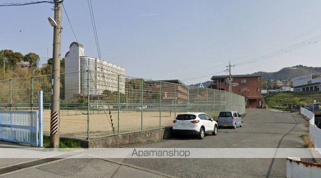 中学校　貴志中学校（中学校）まで2427m