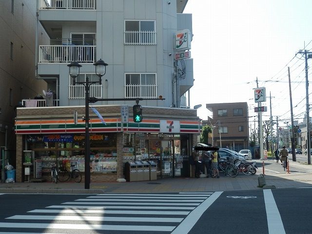コンビニ　セブン-イレブン志木本町５丁目店（コンビニ）まで842m