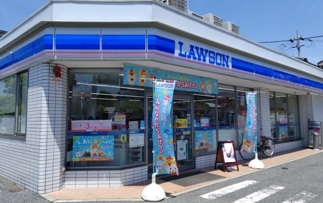 コンビニ　ローソン高石千代田2丁目店（コンビニ）まで387m