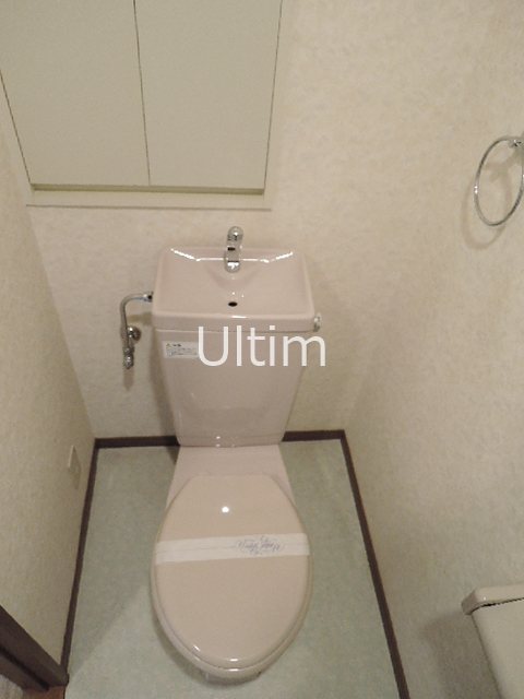 トイレ　別部屋の写真です