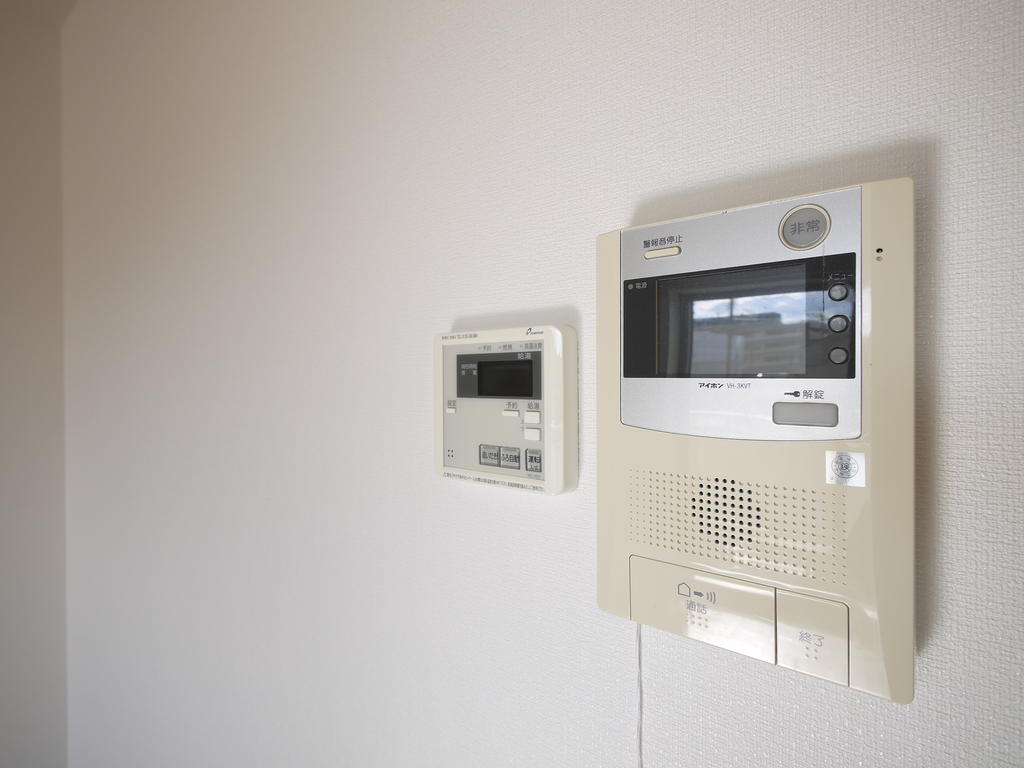 その他設備　モニター付きインターホンがあるので来客が確認できます
