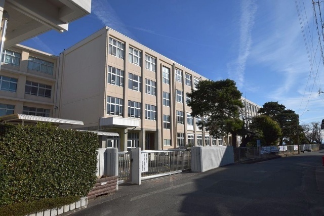 中学校　浜松市立高台中学校（中学校）まで937m