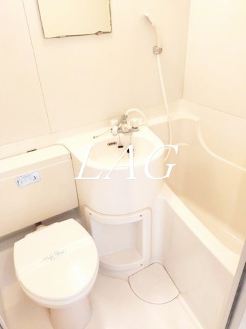 バス・シャワールーム　お風呂です。