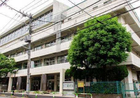 小学校　文京区立金富小学校（小学校）まで641m