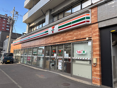 コンビニ　セブンイレブン札幌山鼻店（コンビニ）まで413m