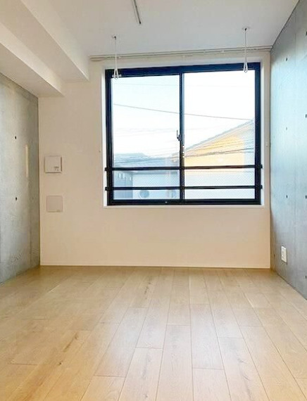 居室・リビング　別部屋の画像を使用しております。