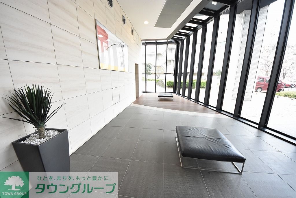 ロビー　タウンハウジングレジデンス事業部　恵比寿店・赤坂店までお問…