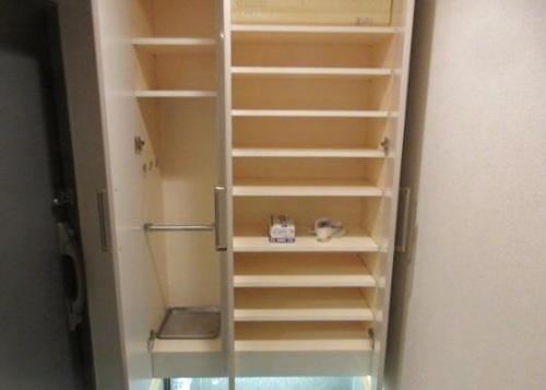 玄関　下足入　※2026年2月撮影の写真