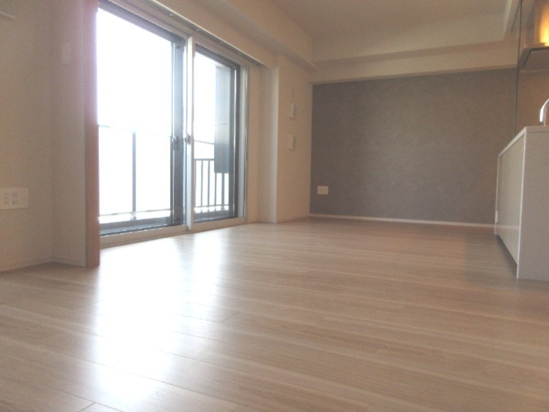 居室・リビング　開放感のあるゆったりとしたお部屋です♪