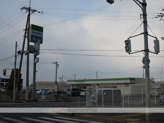 コンビニ　ファミリーマート（コンビニ）まで431m