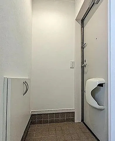 玄関　※同タイプ参考写真