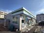 コンビニ　ファミリーマート（コンビニ）まで440m