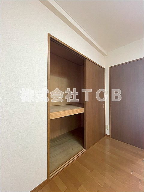 収納　洋室6帖　収納※クリーニング中の撮影※