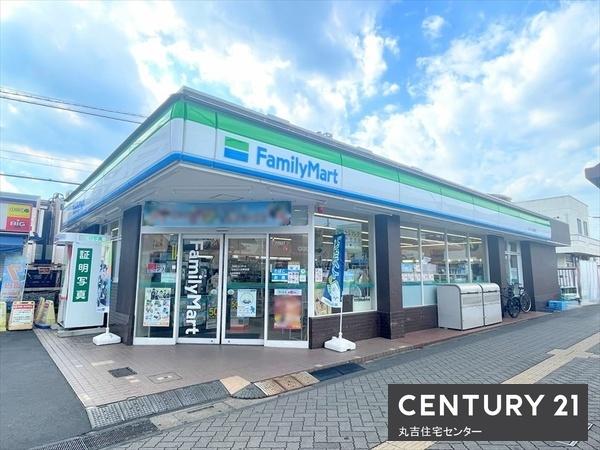 コンビニ　ファミリーマート　せんげん台駅前店（コンビニ）まで449m